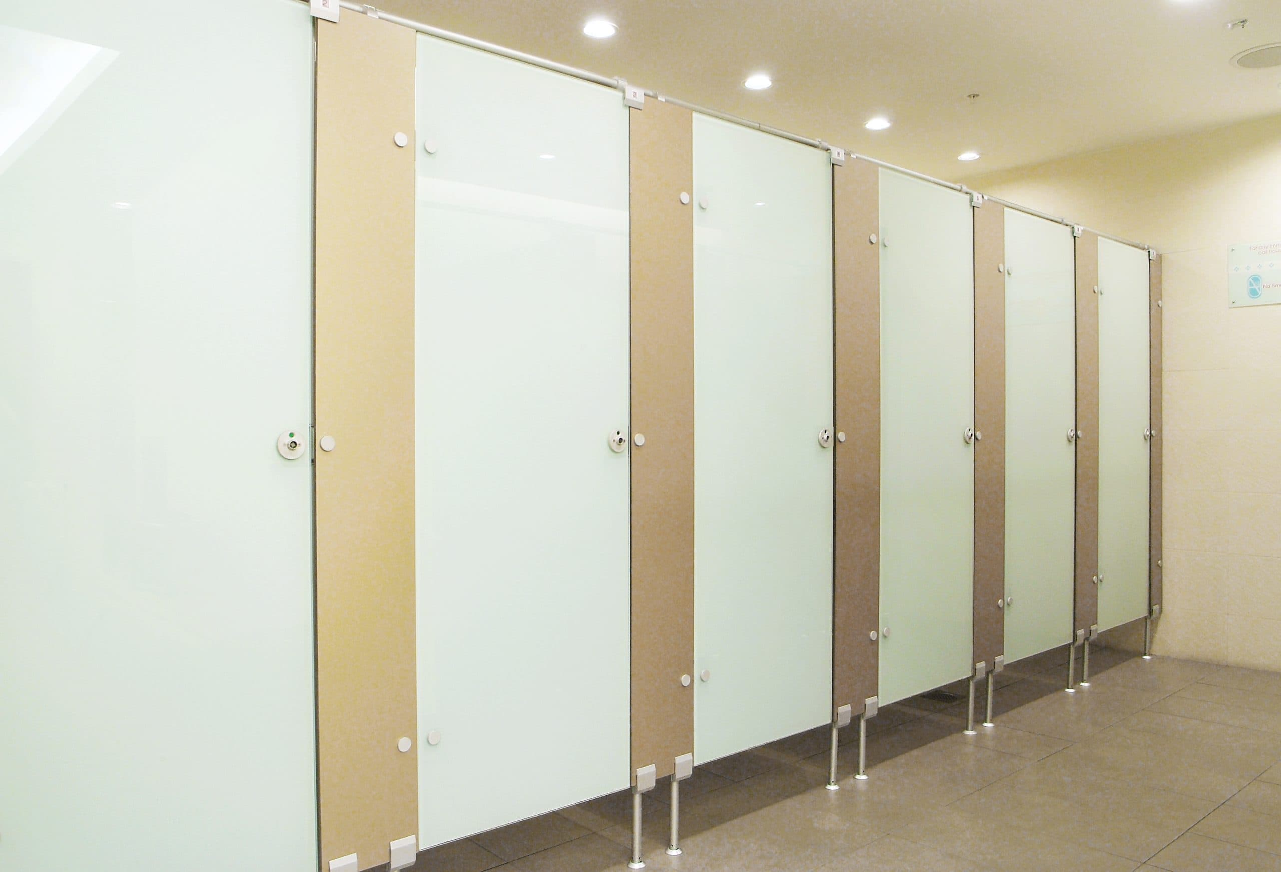 M600 Glass + Phenolic Panel Cubicle System at Jurong Point