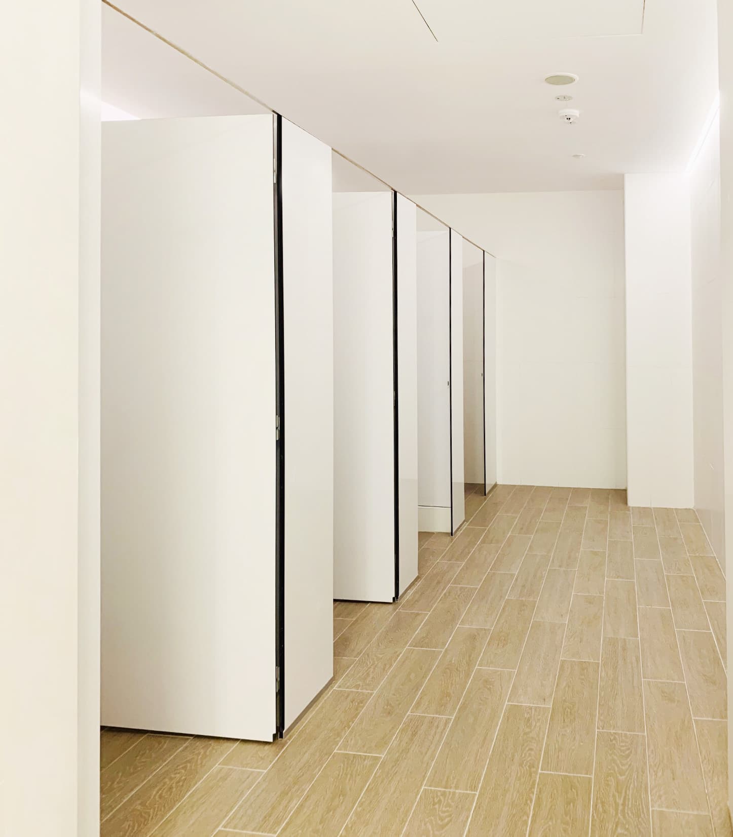 Marathon MF120 / MF190 floor-mounted cubicle system