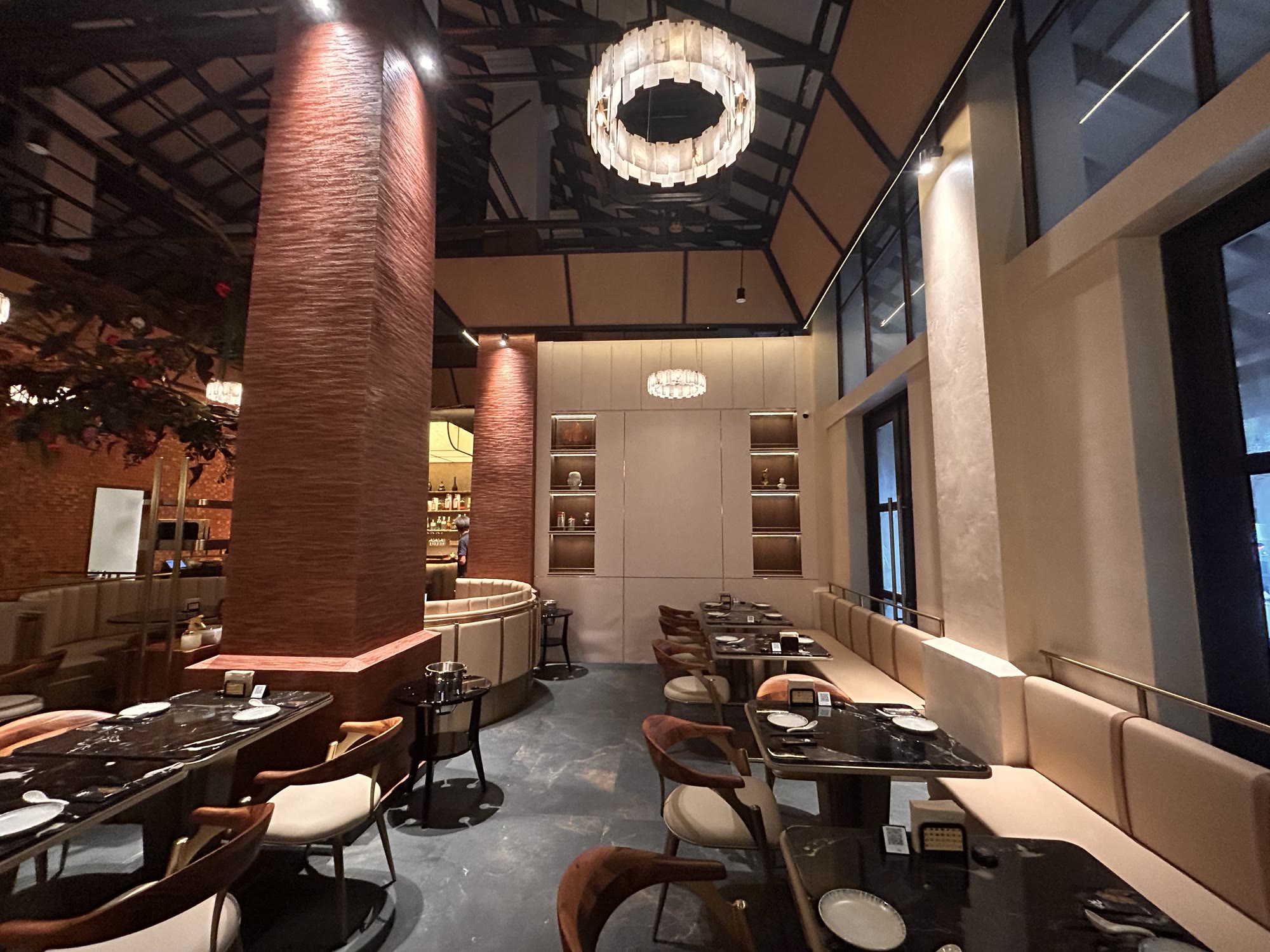 Main dining hall at SHAO Dempsey with tall Armourcoat-finished columns